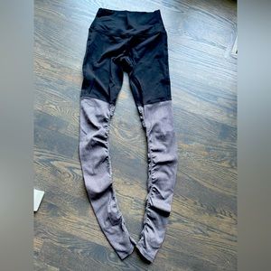Alo Yoga High Waisted Goddess leggings, size S
